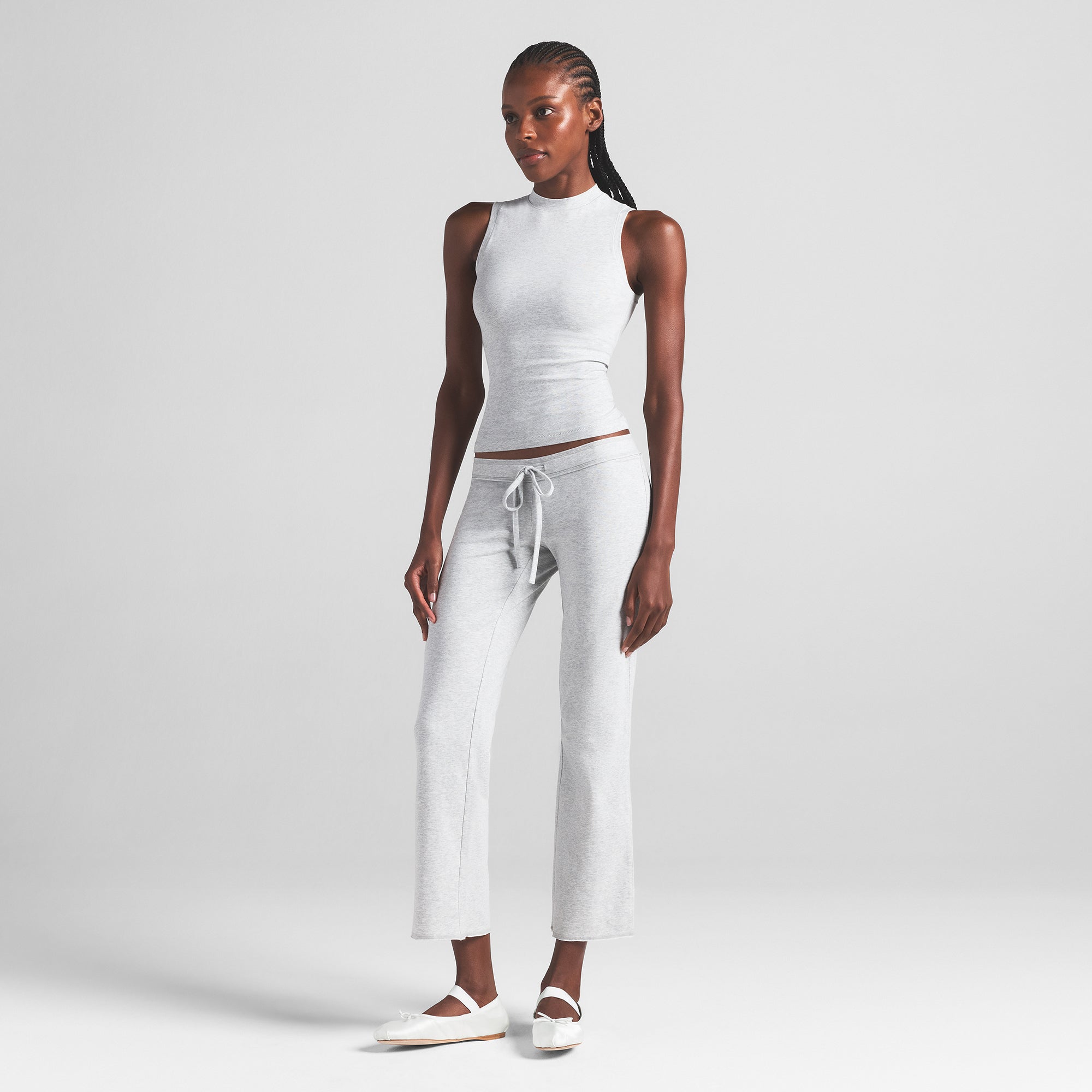 Low Rise Crop Pant